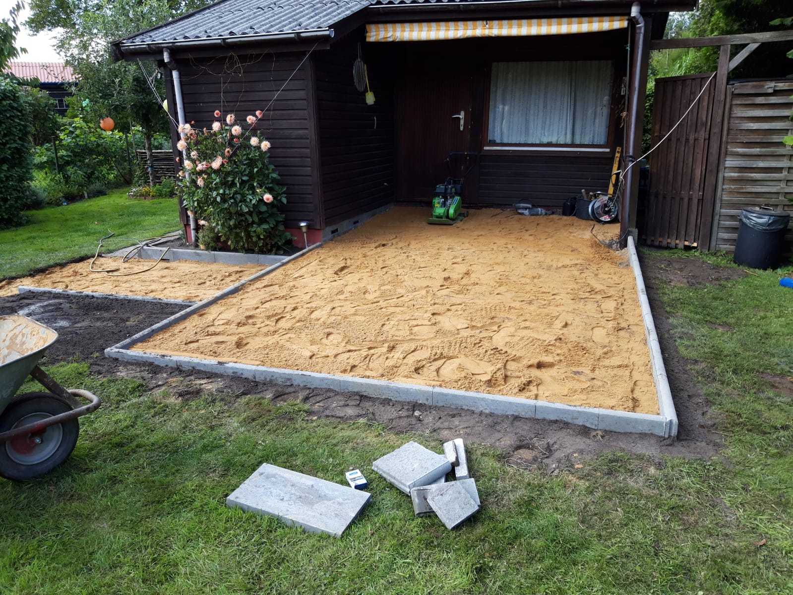 Vorbereitung einer Gartenfläche